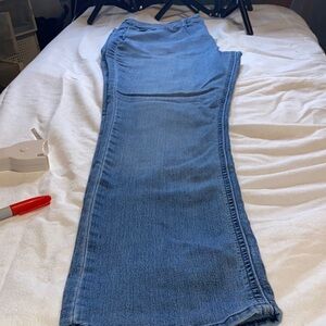 Stylish Women's Straight Leg Jeans in Blue